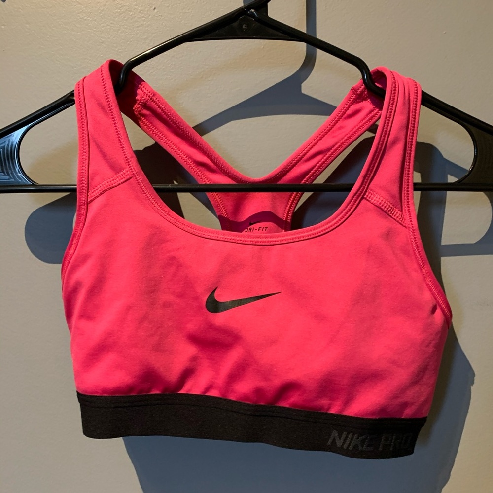 Sports bra